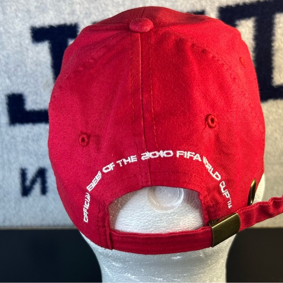 Budweiser 2010 FIFA World Cup Strapback Red Baseball Cap Hat Embroidered Logo - Picture 3 of 8